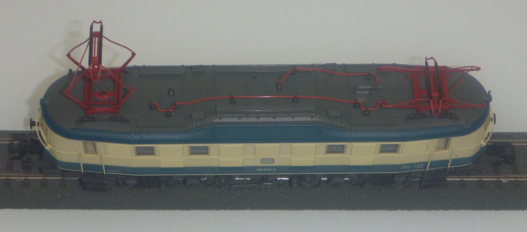 Märklin Modelleisenbahnen: BR 118 der DB  Märklin 37685 – Neu und originalverpackt aus Frenkendorf von rail62 4