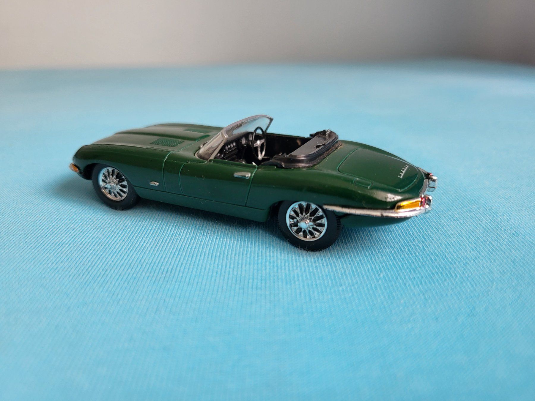 Jaguar Modellini d'auto: Jaguar E-Type Cabriolet, 1961 – Usato da Glattbrugg venduto da PhilKrill 8