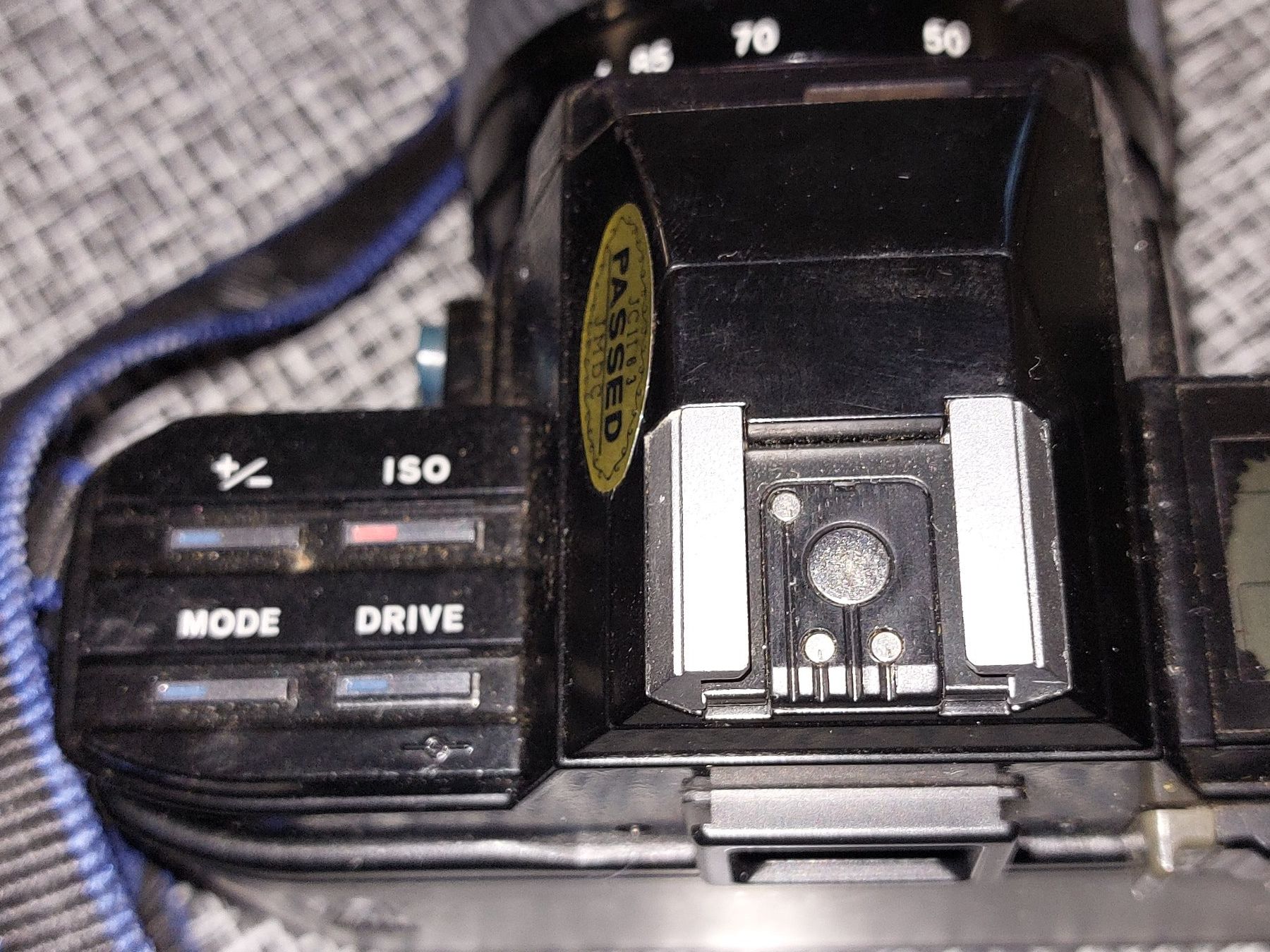 Minolta Fotocamera: Minolta  7000 AF Analog mit Blitzgerät und Wechselobjekt – Nuovo (secondo la descrizione) da Kloten venduto da Romy45 1