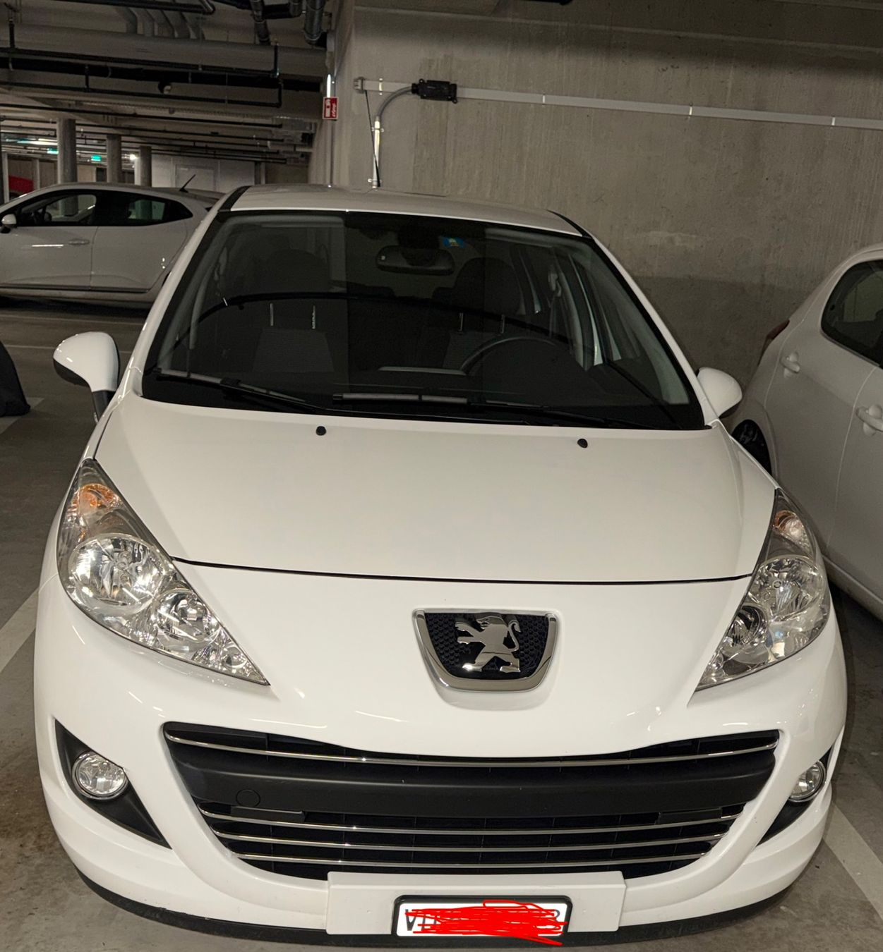 Peugeot Autos: Peugeot 207, essence, blanche, MFK – Neu und originalverpackt aus Yverdon-les-Bains von hal_jq27 7