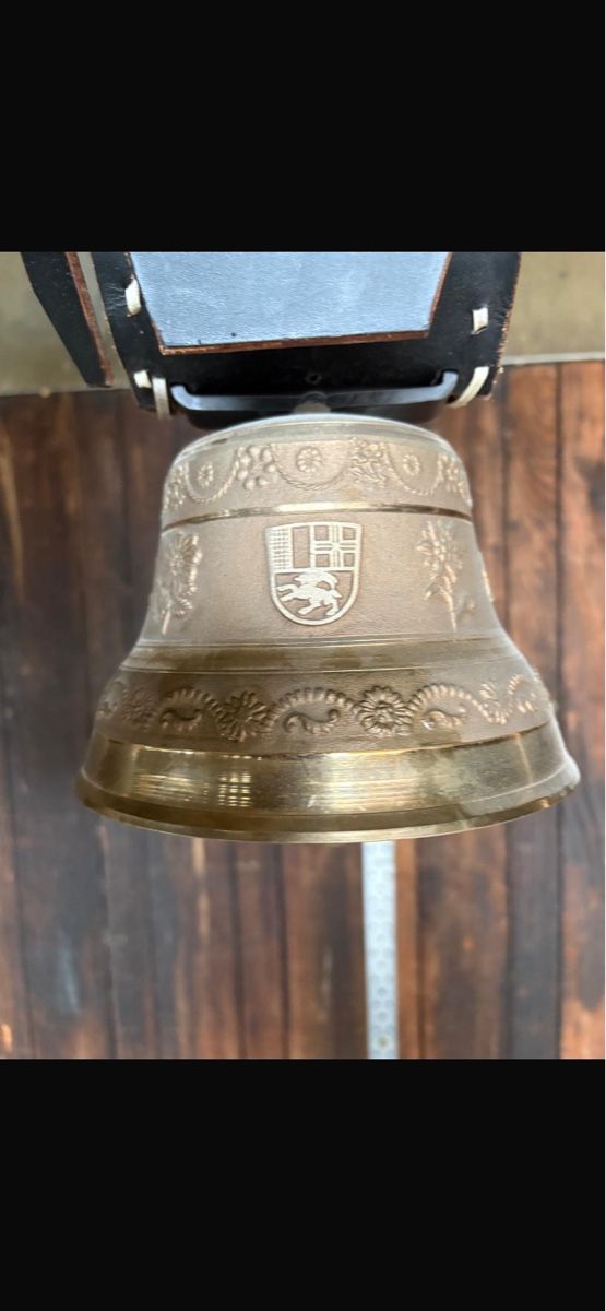 Campanacci mucche: Glocke Schelle Berger  – Usato da Menzingen venduto da Edelmuni7 1