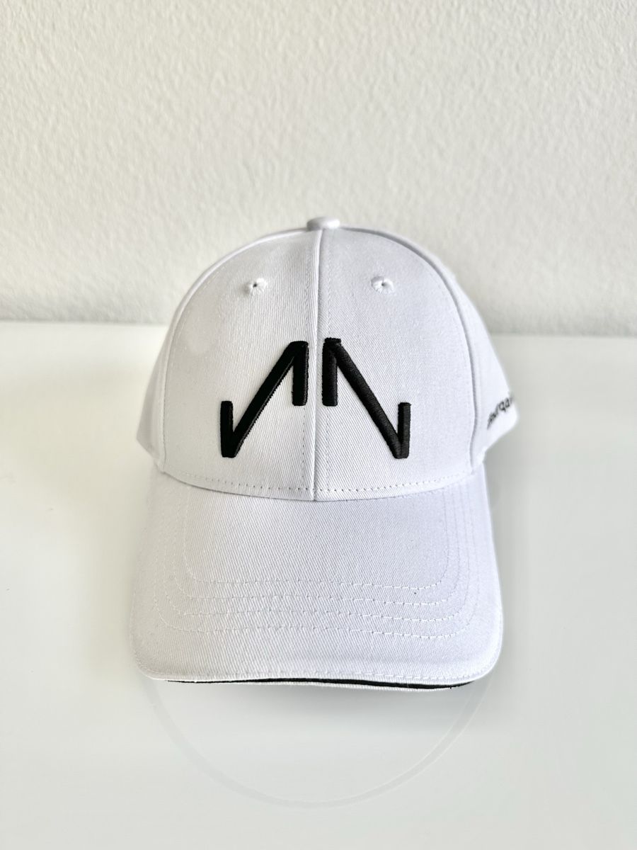 Norqain Copricapi, berretti & cappellini: Weisses Baseball Cap von Norqain – Nuovo (secondo la descrizione) da Bern venduto da Fraeuleinhonig 1