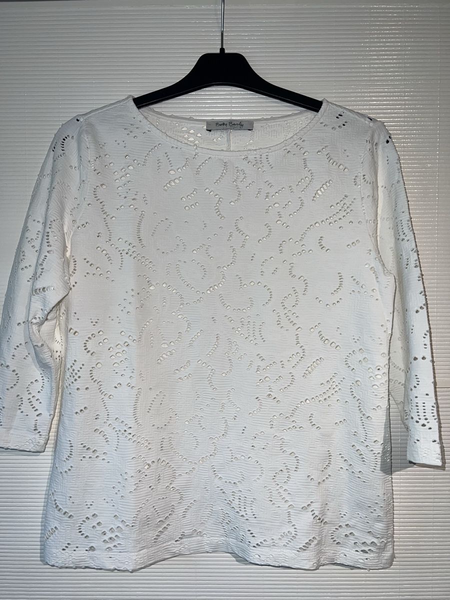 Betty Barclay Tops:  Betty Barclay White Eyelet Blouse - Size M – Neuf (Voir description) à Herrliberg par jes_ytm2