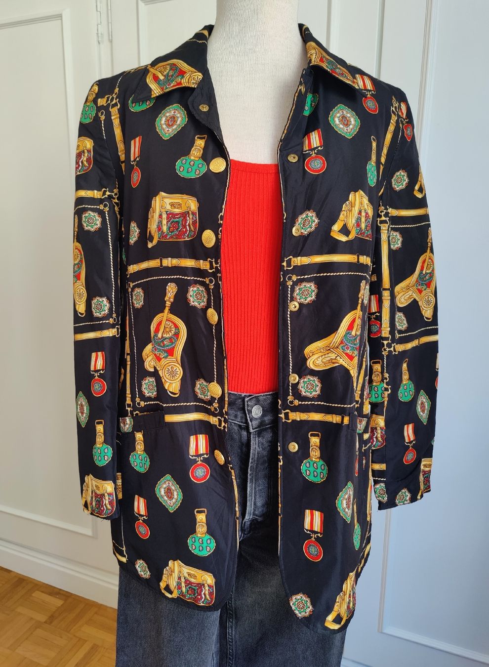 Giacche: Vintage Double-Face Baroque Silk Jacket Blazer – Usato da La Tour-de-Peilz venduto da dAutrefois 2
