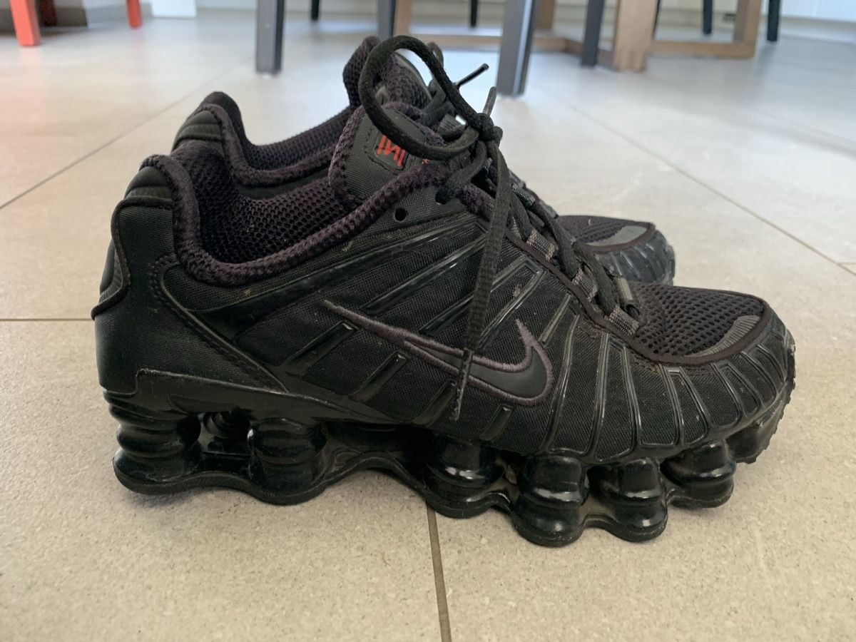 Nike Scarpe da uomo: Nike shoes - 36.5 – Usato da Eglisau venduto da kat_9tsv