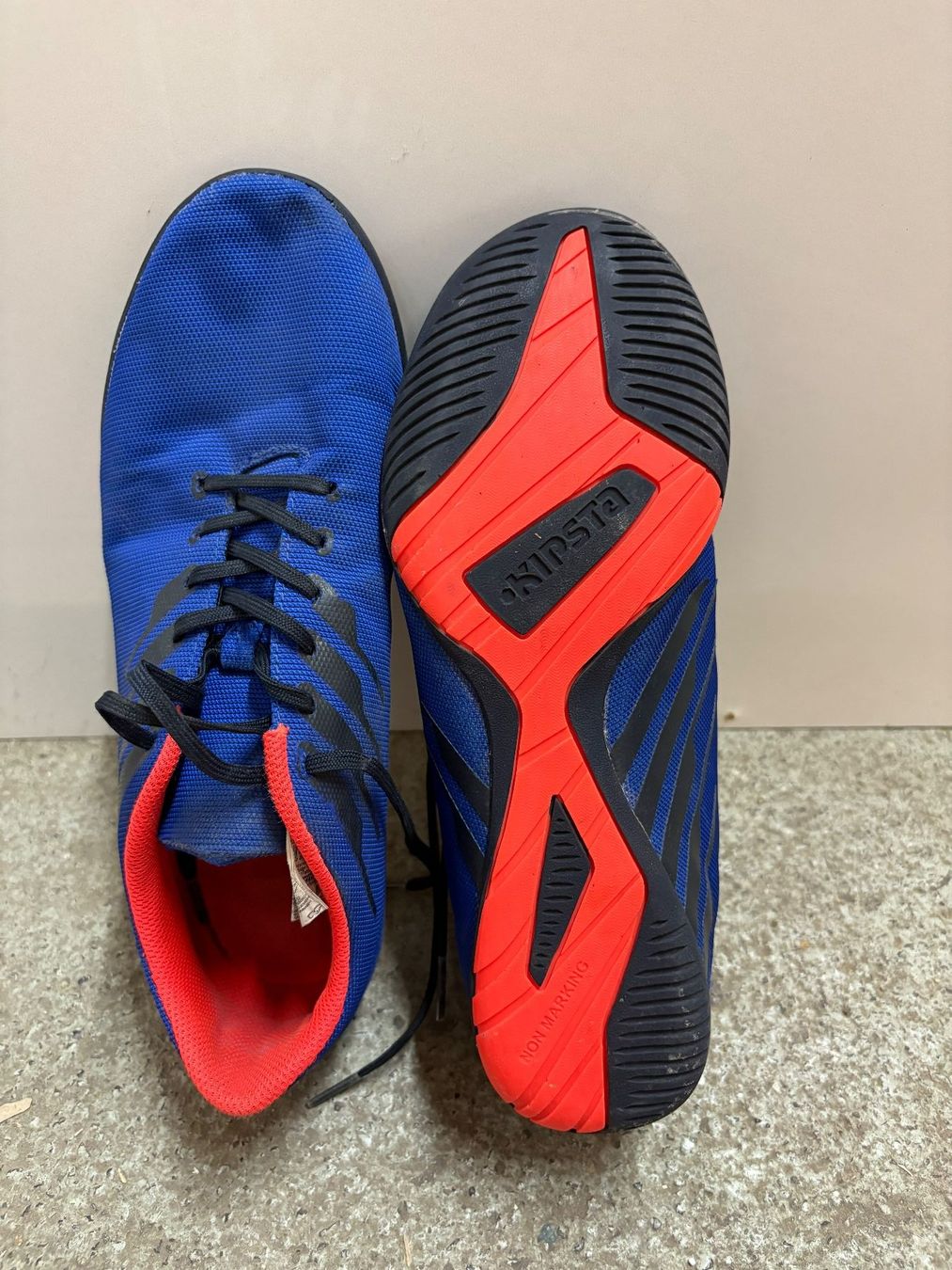 Decathlon Scarpe da uomo: Hallenschuhe – Usato da Oberentfelden venduto da dar_7gzv