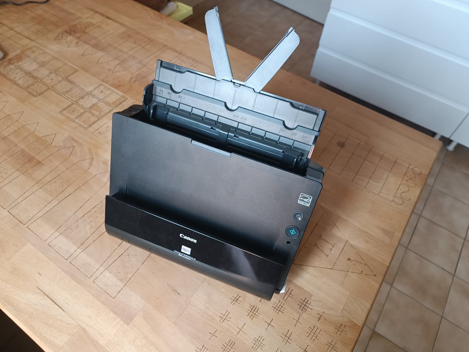 Canon Scanner: SCANNER canon imageFORMULA DR-C225 II – Gebraucht aus Genève von Mercedest7 5