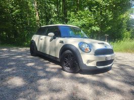 Mini Cooper S frisch vorgeführt