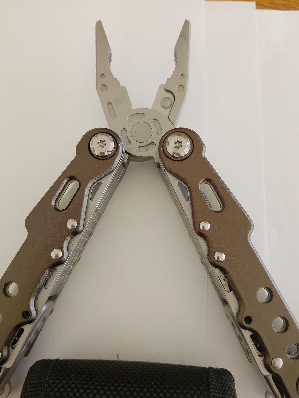Alle Werkzeuge: Neues Multitool gute Qualität  – Neu (gemäss Beschreibung) aus Biel/Bienne von Vintage-timearts 2