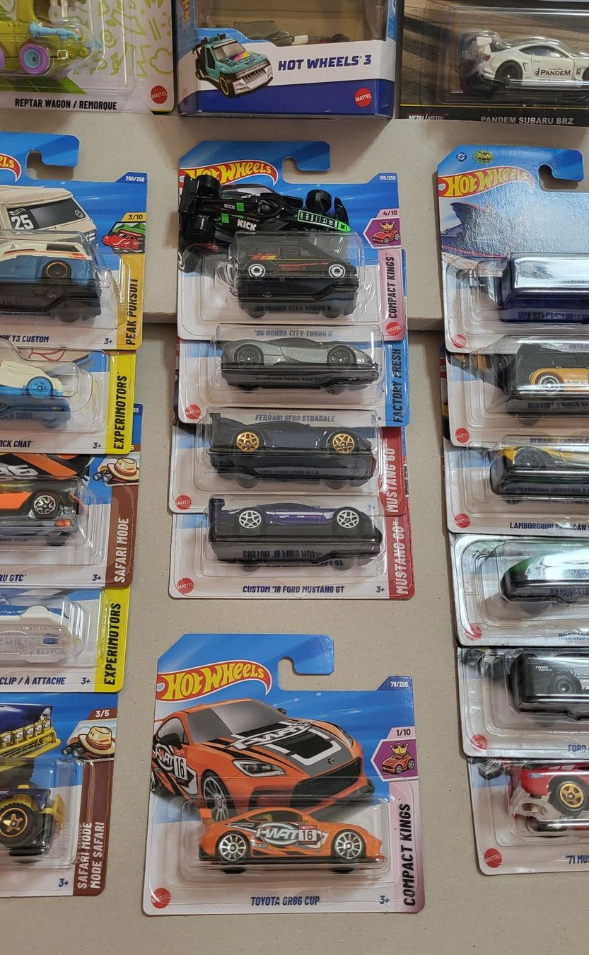 Hot Wheels Modellini d'auto: Hot Wheels Toyota GR86 CUP – Nuovo e nell'imballaggio originale da Zürich venduto da MDC0 1