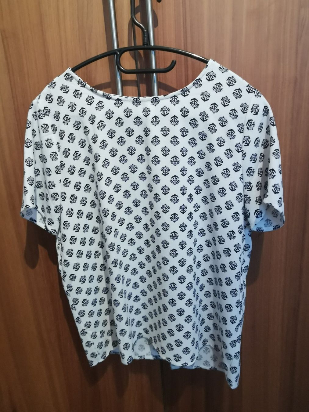 Only T-shirt: T-Shirt – Usato da Bern venduto da Linii