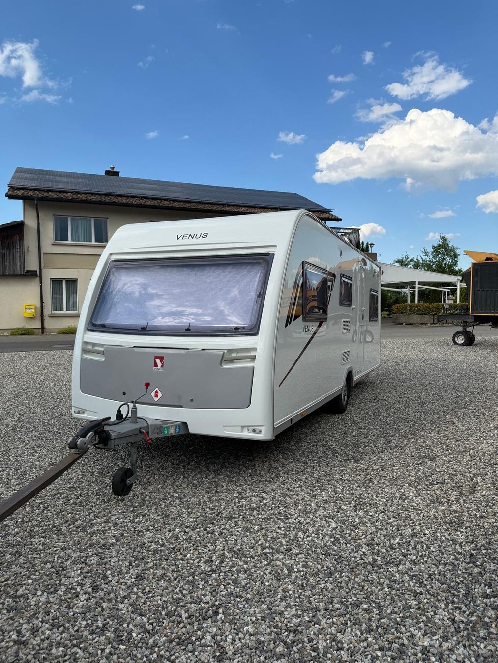 Veicoli da campeggio: Wohnwagen Anhänger – Usato da Wolfwil venduto da Knxl 1