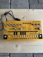 Behringer TD-3 Analog Bass Line Synthesizer gelb