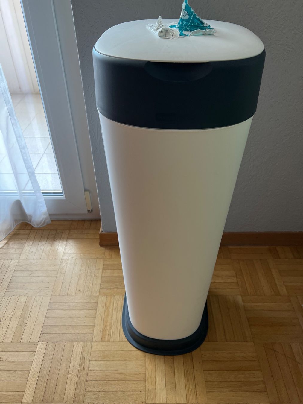 Tommee Tippee Abfalleimer: Windeleimmer tommee tippee inkl 2 kassetten – Gebraucht aus Thalwil von lom_858j