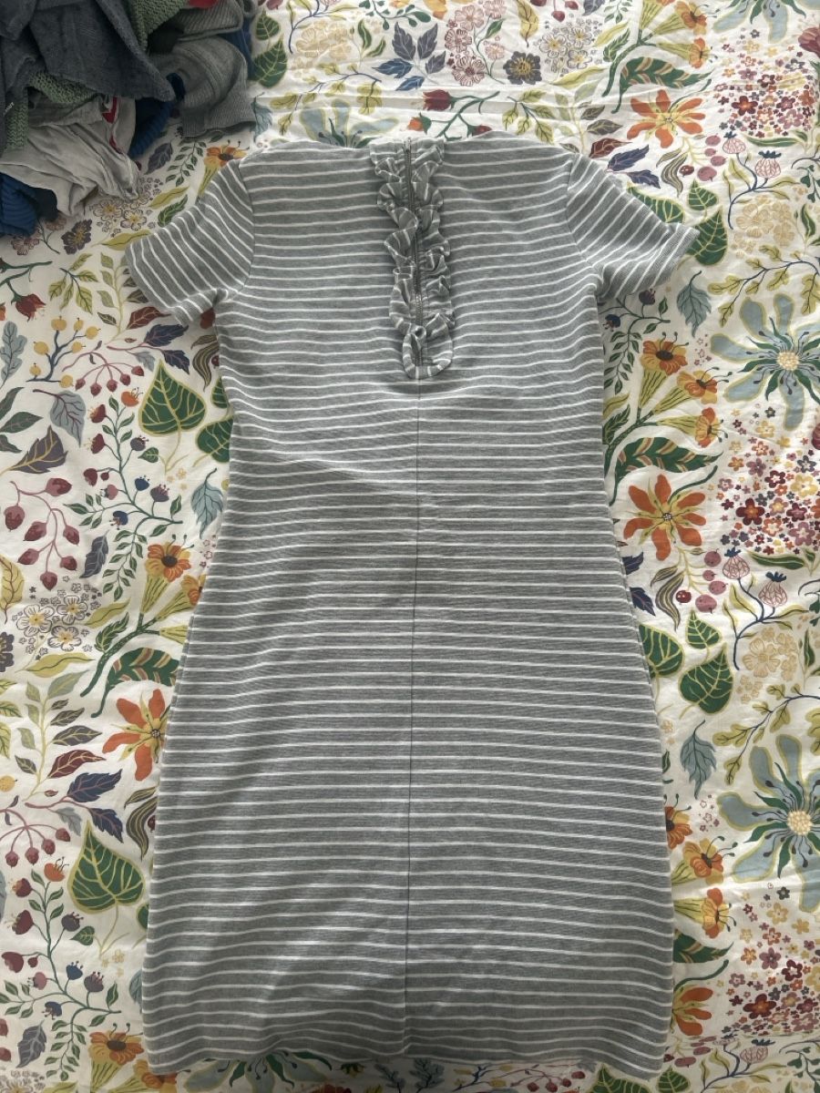 Hugo Boss Kleider: Hugo boss dress grey white stripes – Gebraucht aus Duebendorf von cmeira 3