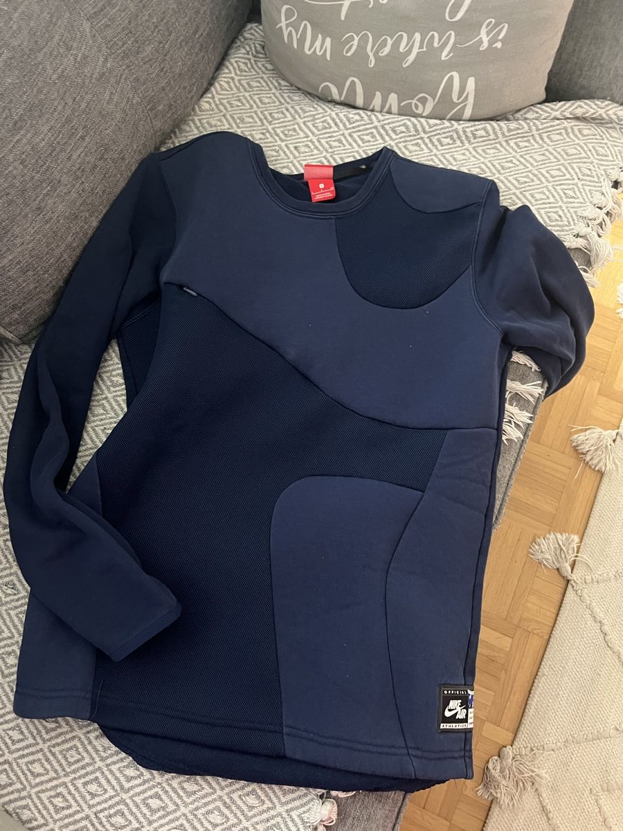 Nike Maglioni & Felpe: NIKE PULLOVER BLAU GR S MIT TASCHE – Usato da Basel venduto da theo-g77