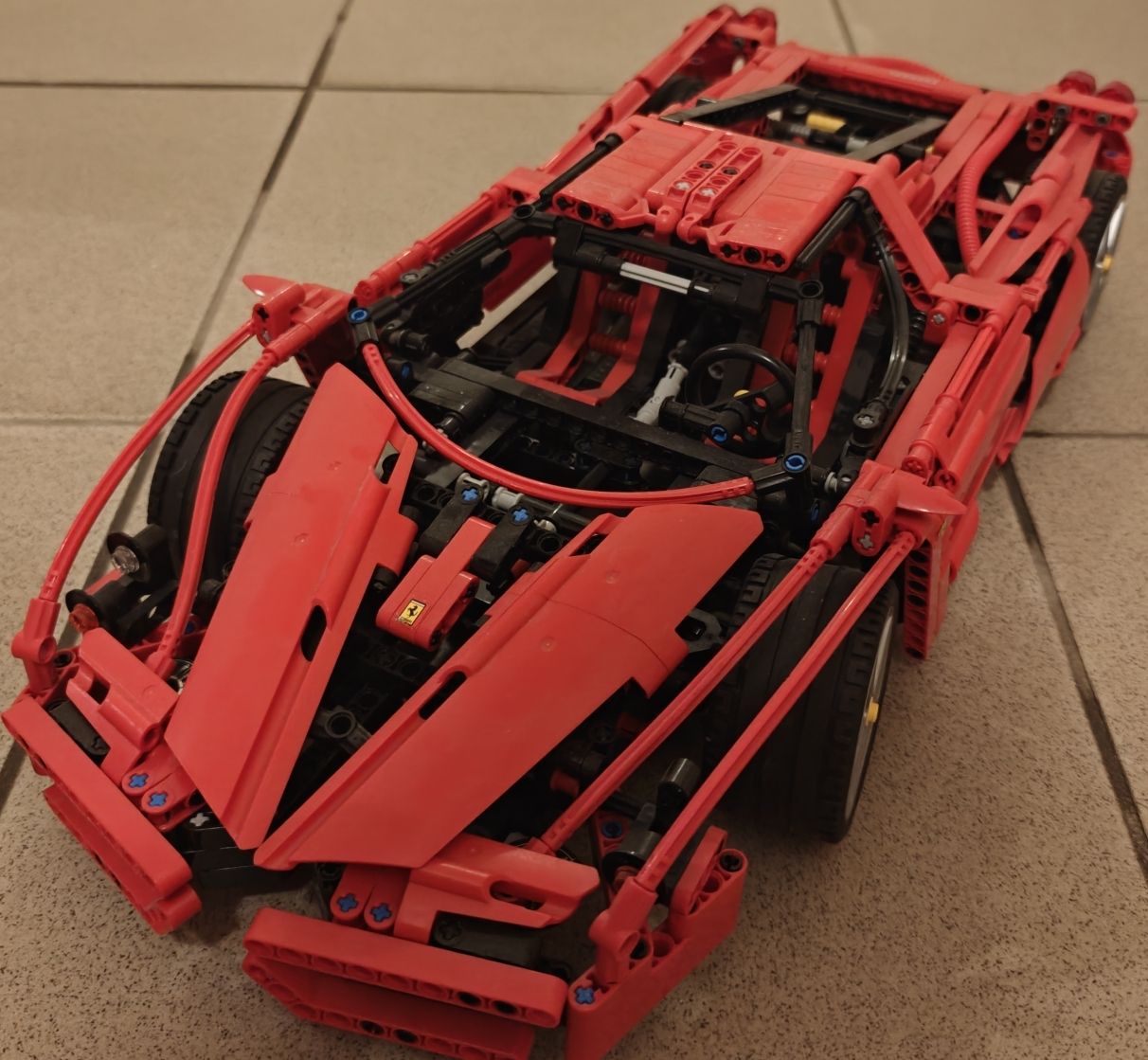 Lego Jeux de construction: LEGO Technic Ferrari 488 GTE AFOL assemblé – D'occasion à Savièse par Seb.Zum