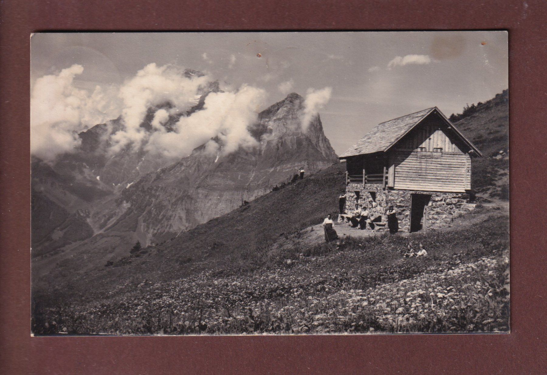 Cartoline postali: AEUGSTERHÜTTE mit Glärnisch - 1925 // Loch // – Usato da Pully venduto da nicecards