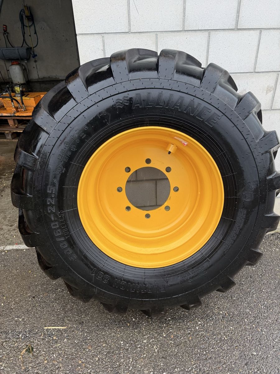 Pneus & Kompletträder: Original Räder zu Mecalac Bagger 12 MTX – Neu (gemäss Beschreibung) aus Grasswil von AniLu4
