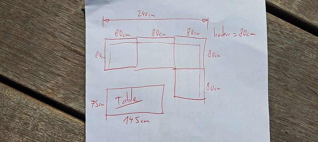 Sofas: Canapé de jardin avec table et coussins – Gebraucht aus MURAZ von hexachris 2