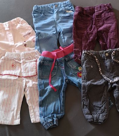 6 Mädchenhosen verschiedene Grössen zwischen 68 und 86