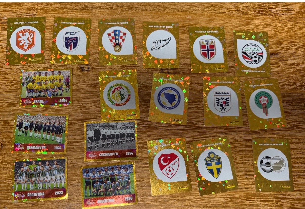 Panini Carte collezionabili: Panini Logos Gold verschiedene Länder EINZELPREIS – Nuovo (secondo la descrizione) da Oftringen venduto da ste_mp2b