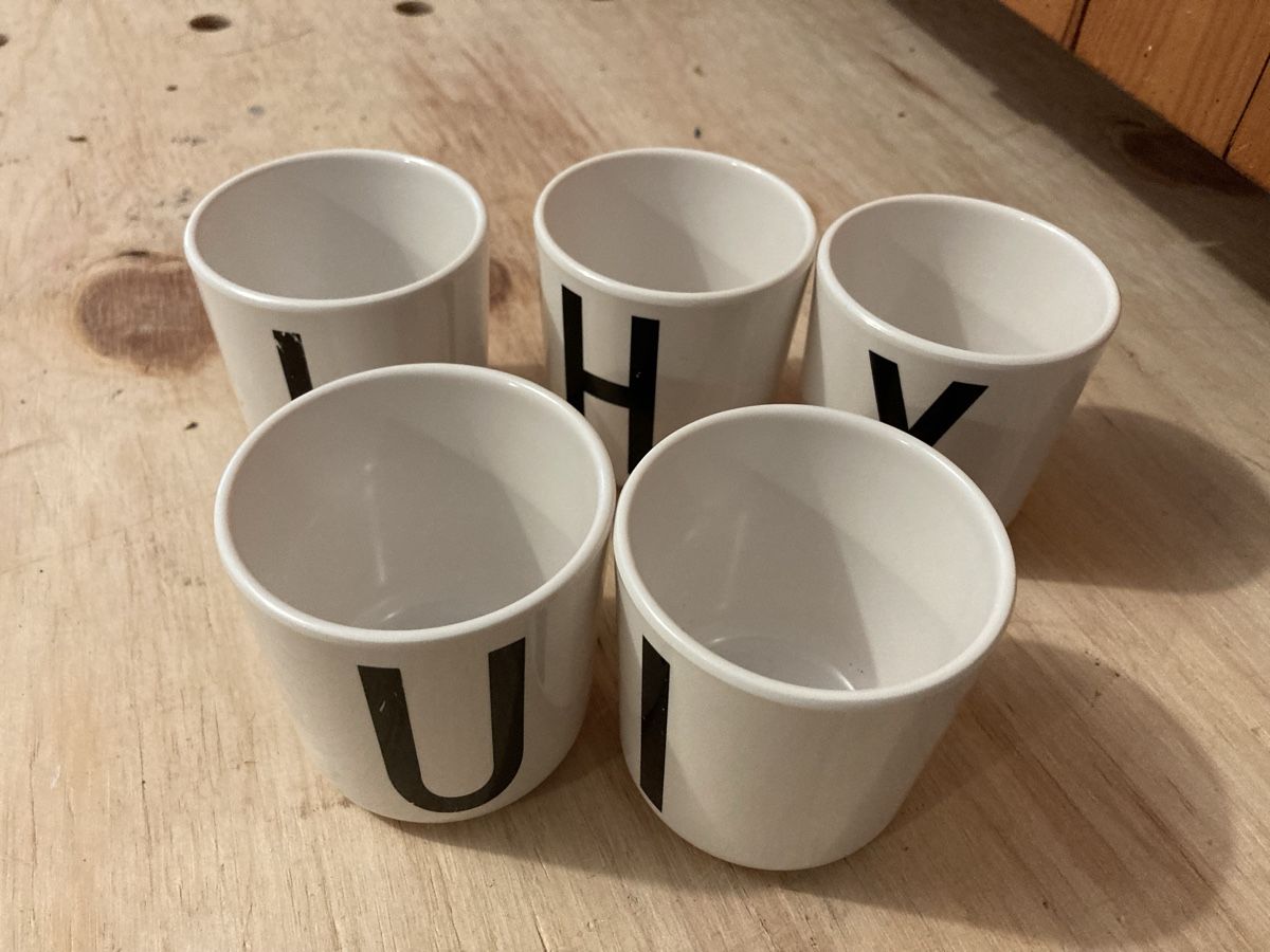 Contenitori & Simili: Design Letters Becher, Buchstabenbecher, Set 5 Stk.,  – Usato da Wallisellen venduto da snoway