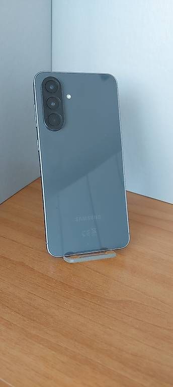 Telefoni cellulari / Smartphones: Samsung A56 5G 256gb – Usato da Bedano venduto da nikpower77 1