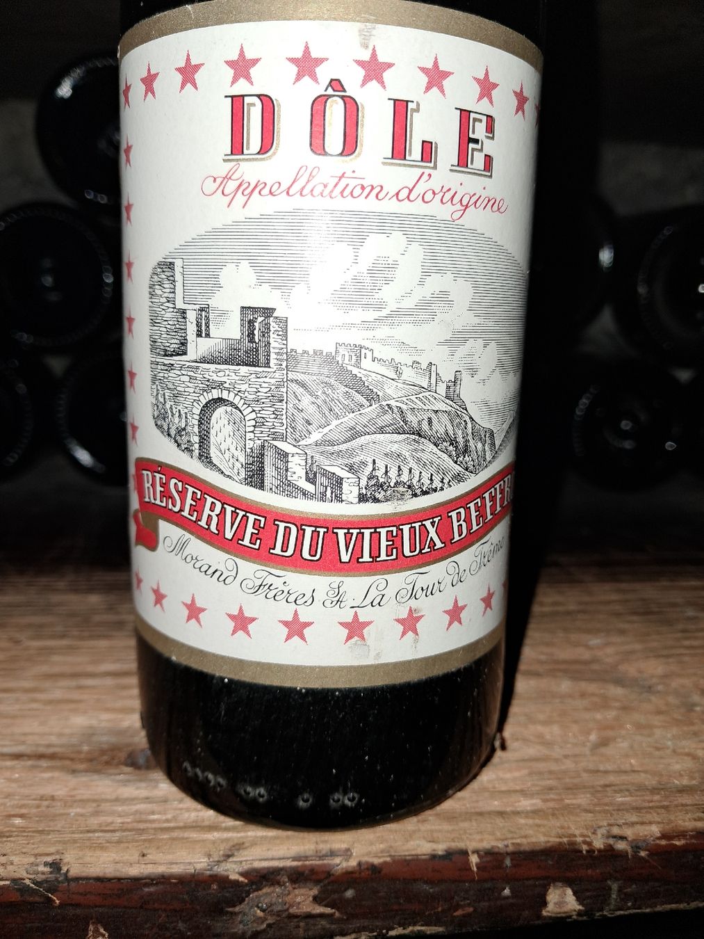 Vino: Dole reserve du vieux  beffroi – Nuovo e nell'imballaggio originale da Le locle venduto da juliensaran