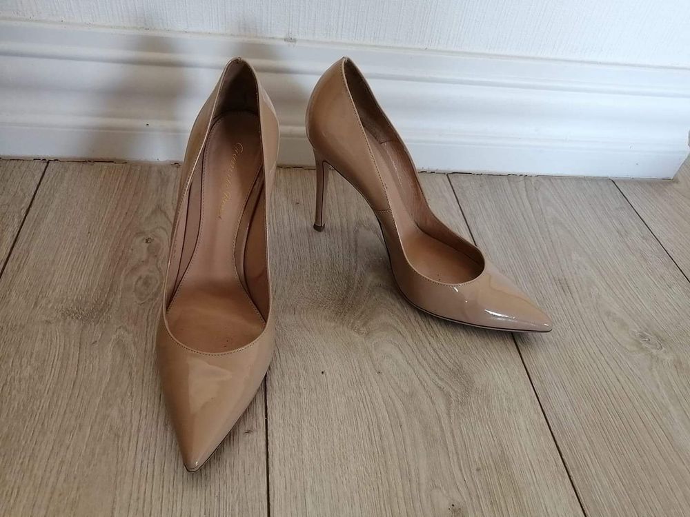 Gianvito shops Rossi Metallic Heels 38