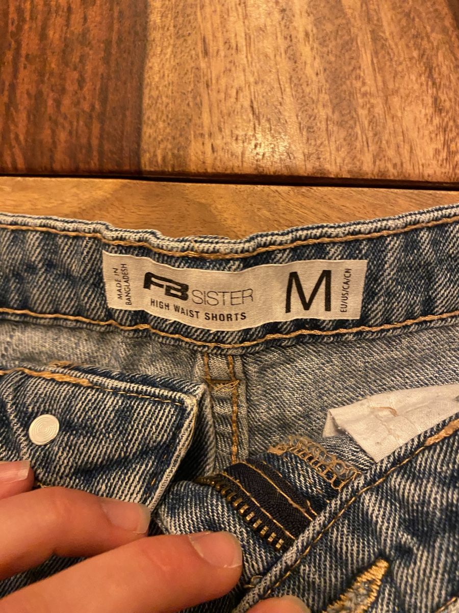 Jeans: Jeansshorts – Gebraucht aus Luzern von oli_6x2r 2