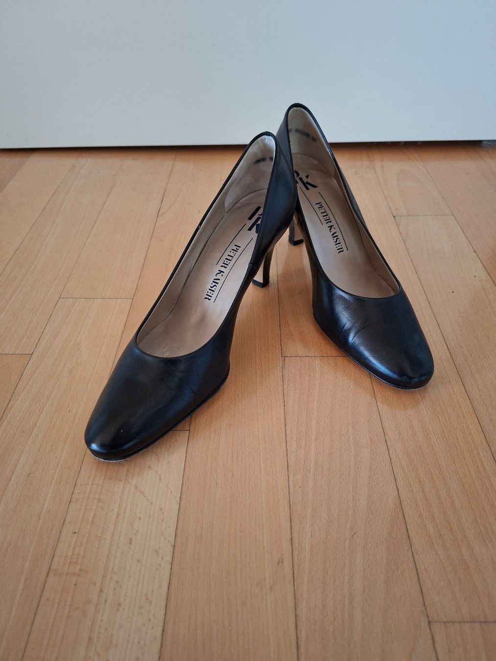 Kaiser Scarpe da donna: Peter Kaiser Echtleder Pumps schwarz, Gr. 38.5 – Usato da Zollikon venduto da Idefix58