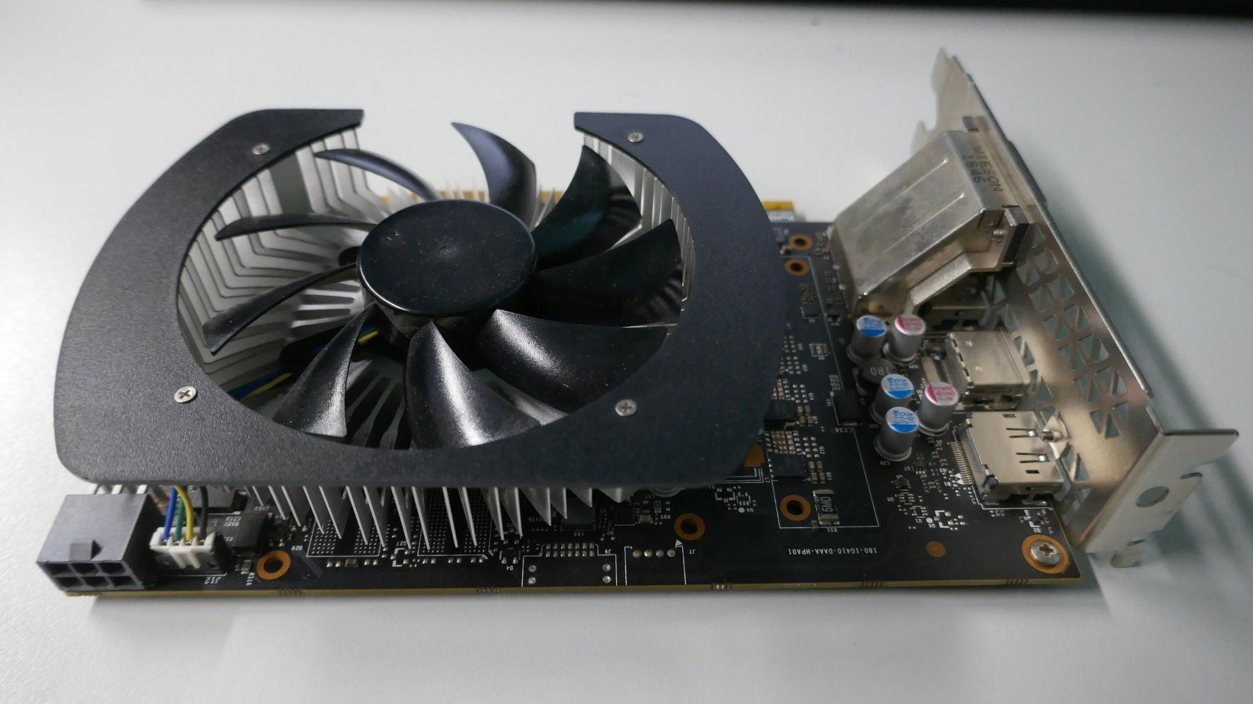Cartes graphiques: PCI-express Grafikkarte – D'occasion à Wenslingen par FairlightCMI 1
