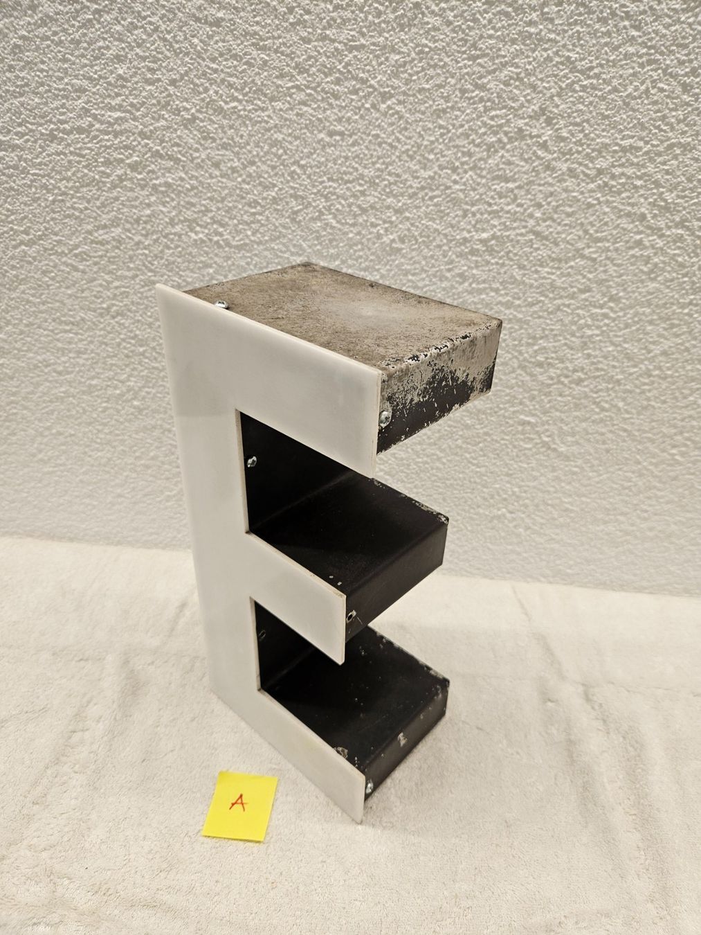 Alle Dekorationen: leuchtbuchstabe "E" deko vintage – Gebraucht aus effretikon von scharki01 3
