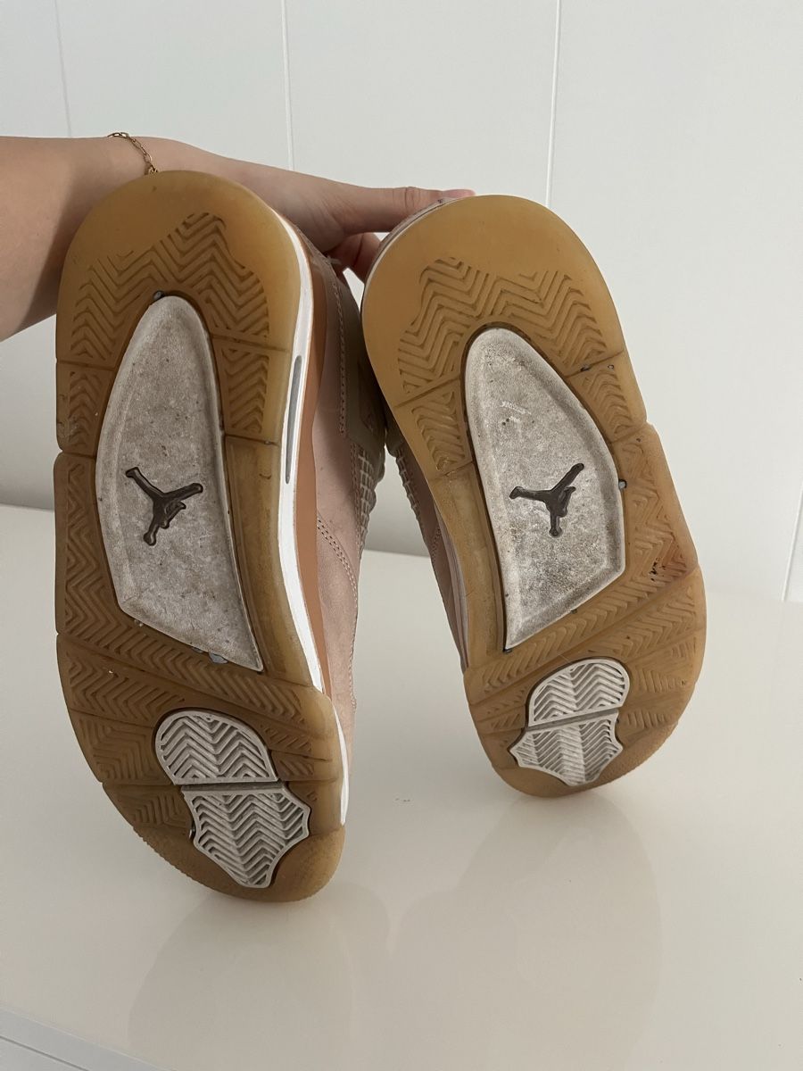 Jordan Scarpe da donna: Air Jordan 4 Retro Shimmer – Usato da Ennetbürgen venduto da ser_q5qn 8