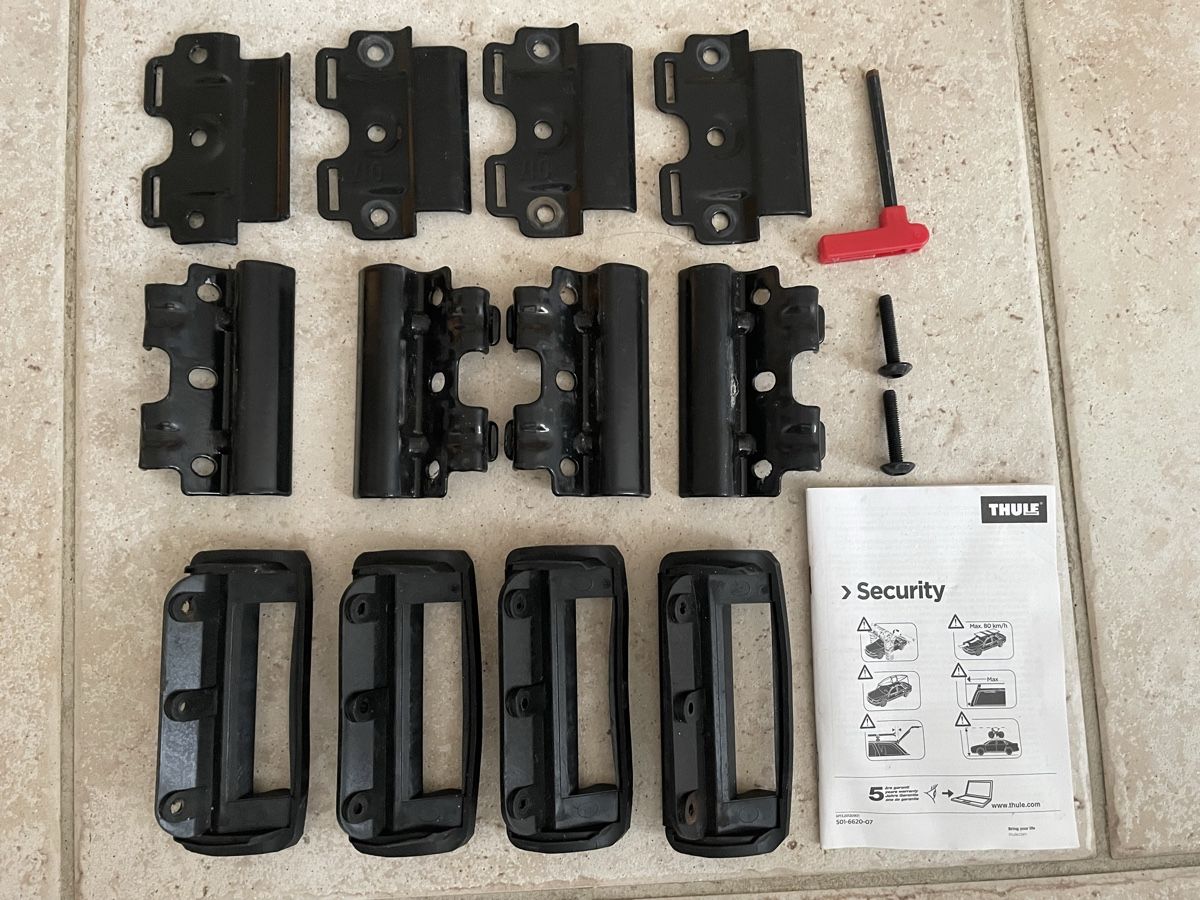 Quincaillerie: Thule Dachträger Beschläge BMW X1 – D'occasion à Muhen par marc1995
