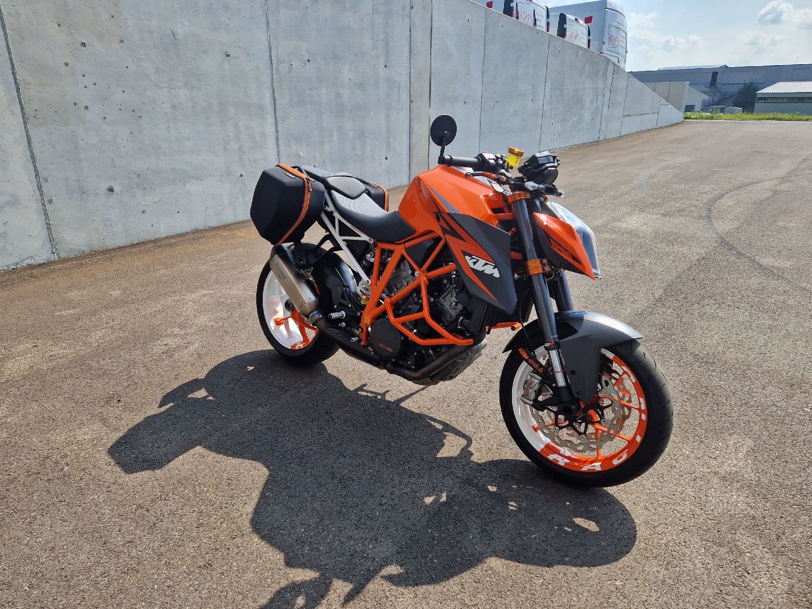 KTM Strada: KTM Duke 1290R ab MFK – Usato da Niederrohrdorf venduto da wernerei 4