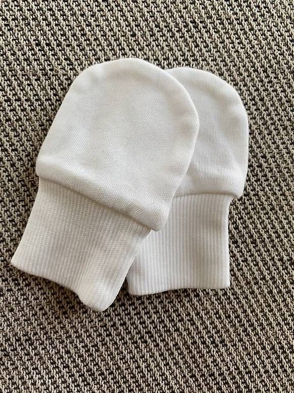 Gants: Antikratz Handschuhe Newborn – D'occasion à Zürich par emw_cpq8