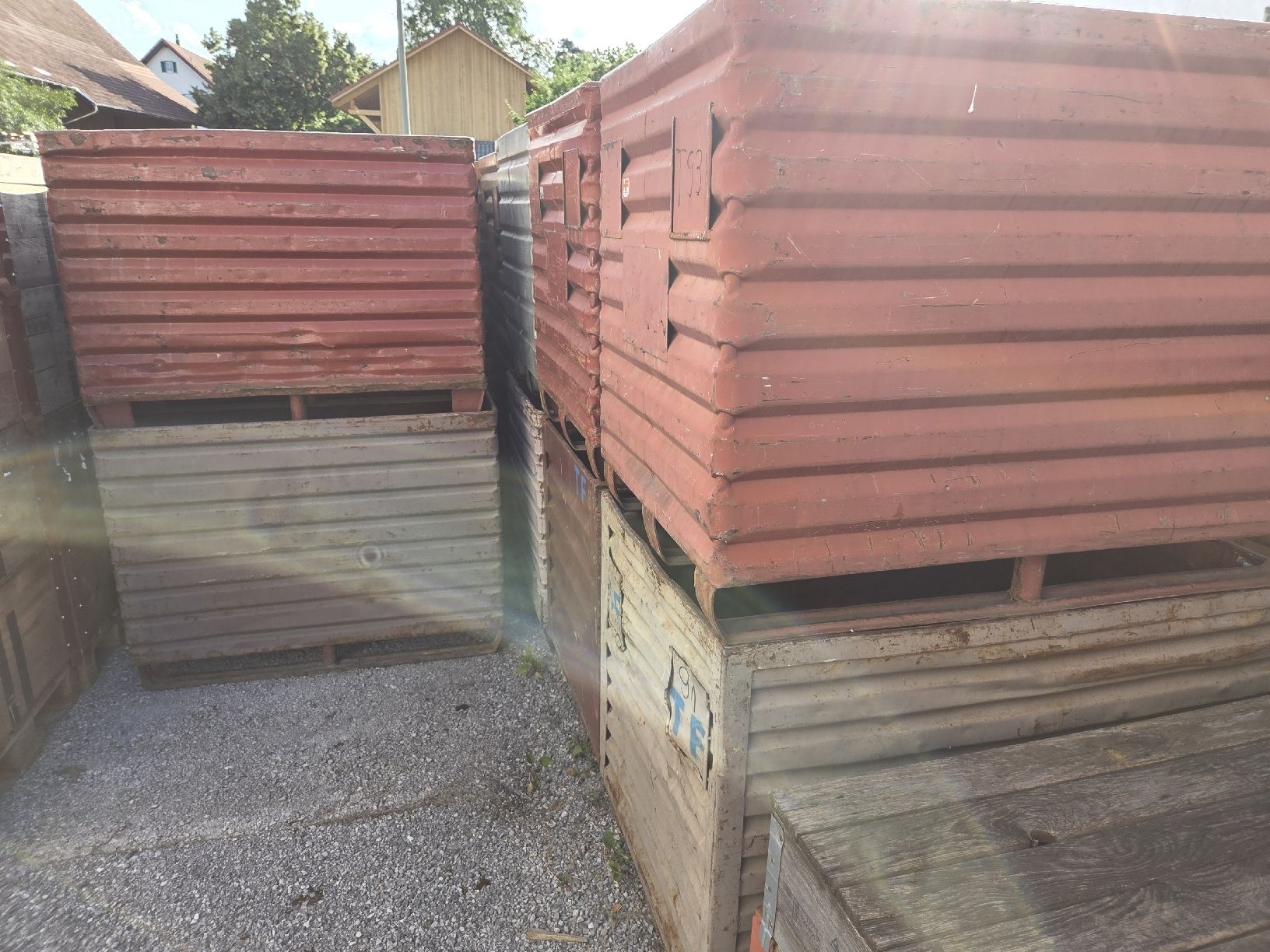 Conteneurs de construction: Materialboxen - Stahlmulden – D'occasion à Oberhasli par General-Dealer
