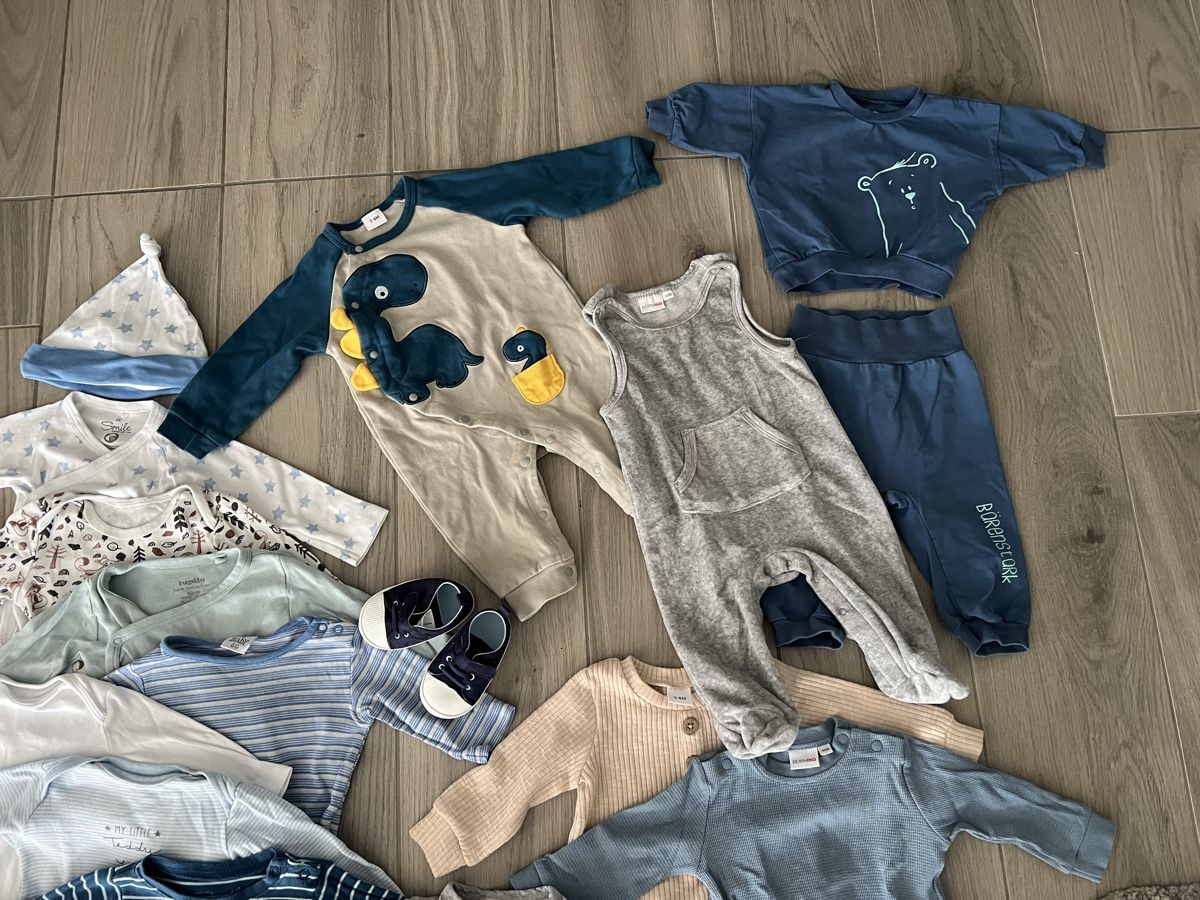 Kleiderpakete & -sets: Kleiderpaket Herbst/Winter Grösse 62/68 – Gebraucht aus Niederhelfenschwil von tab_xlc7 1