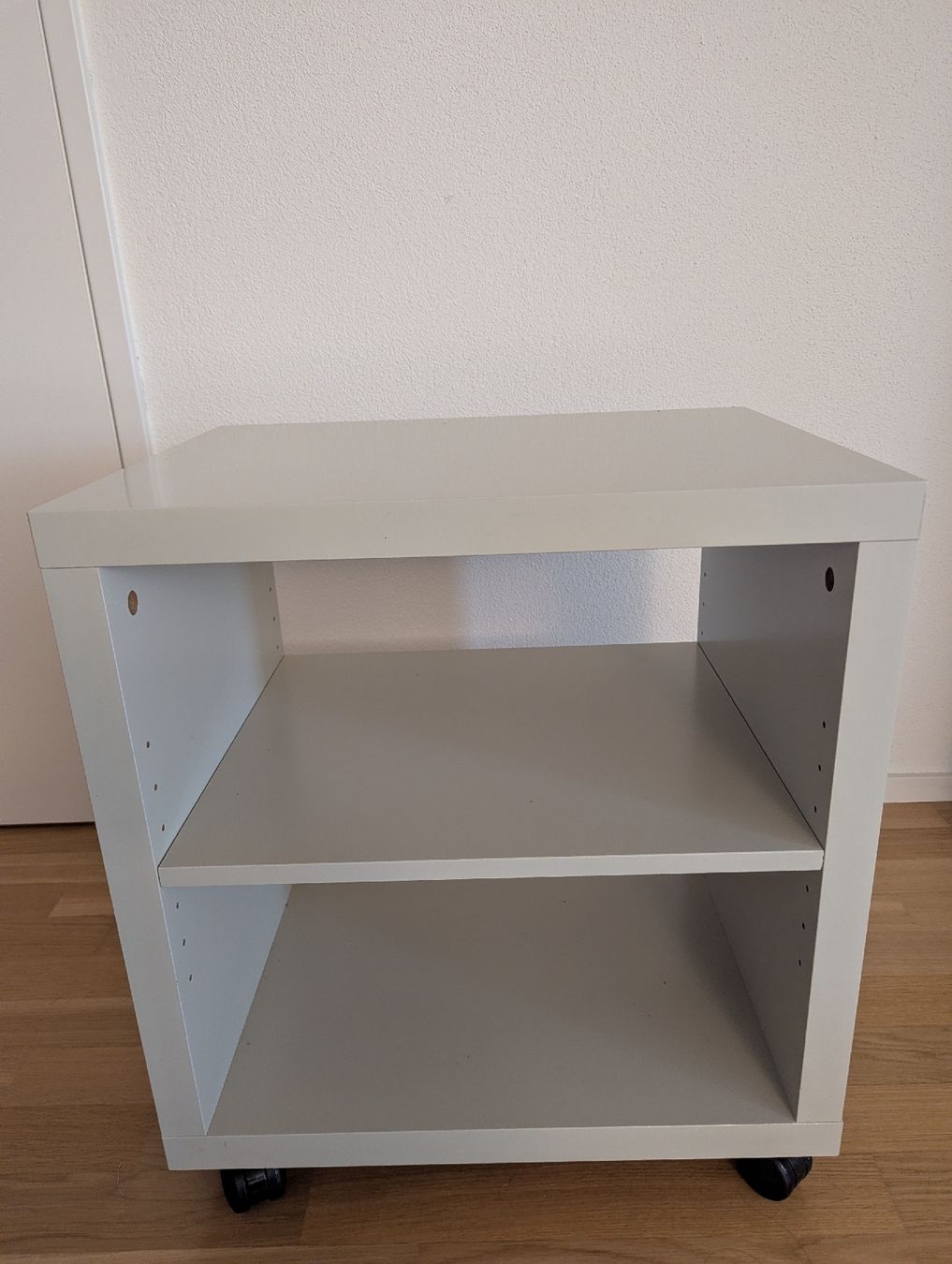 Eléments de bureau: Beistelltisch auf Rollen, MDF – D'occasion à Zürich par ver_zgf7