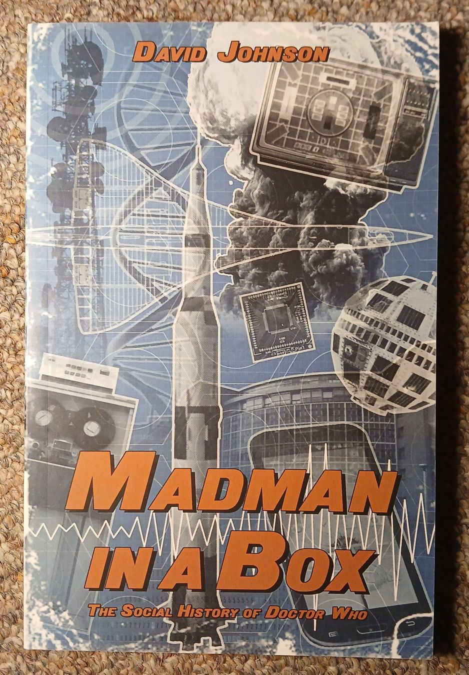 Livres: Madman in a Box – Neuf avec emballage d'origine à Oberrieden par sib_nkf6