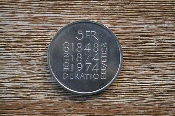 Monete svizzere: Jubiläumsmünze Confoe Deratio Helvetica – Usato da Niederurnen venduto da mowgli_1963