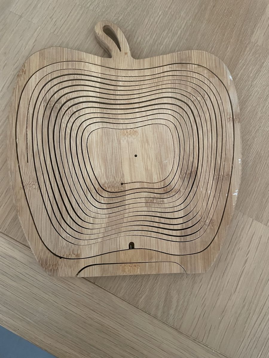 Altro per la casa: Faltkorb Apfelform Holz  – Usato da Aarau Rohr venduto da keedom