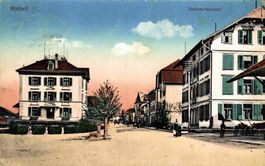 Huttwil. Bahnhofstrasse mit Hotel Bahnhof