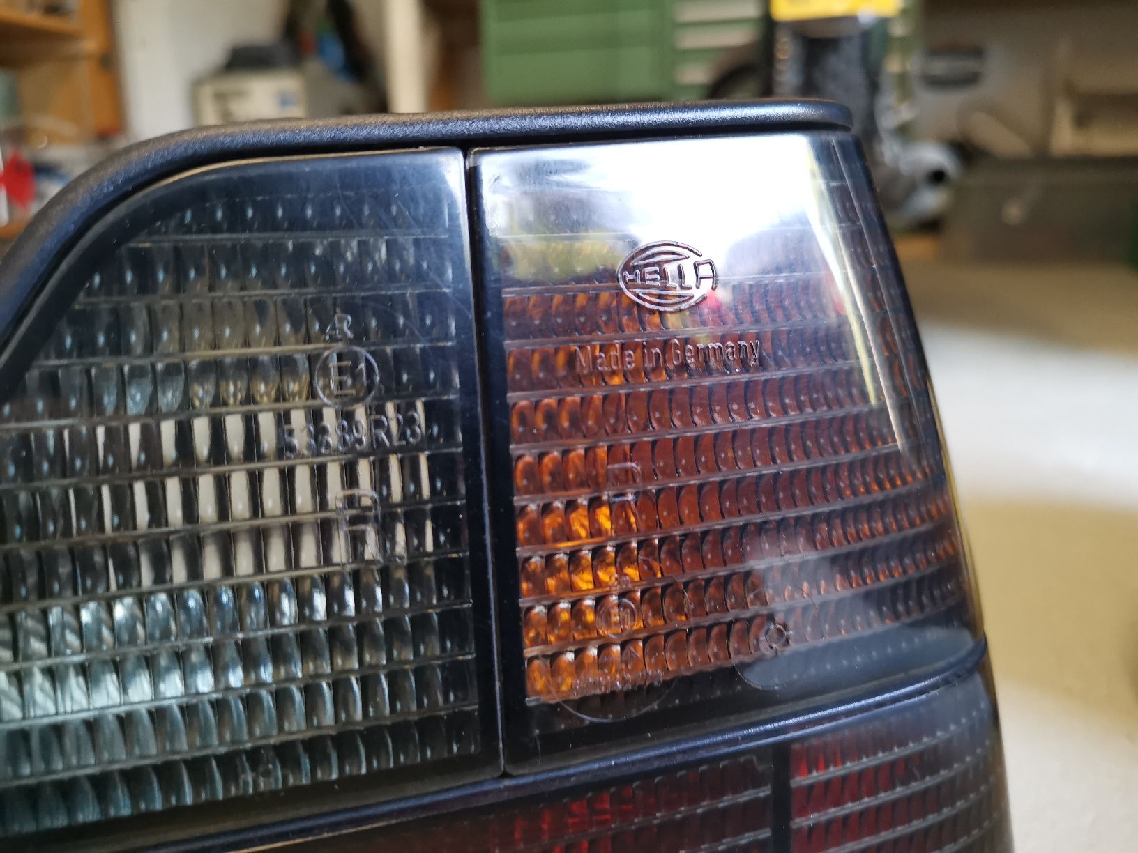 Volkswagen Alle Autoersatzteile: VW Golf 2 Hella Rückleuchten dunkel  – Gebraucht aus Bellach von subimarc 2