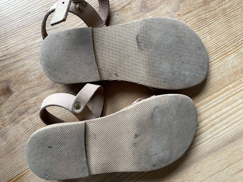 Chaussures filles: Leder Sandalen Gr. 29 – D'occasion à Basel par Tulipana_Miao 1