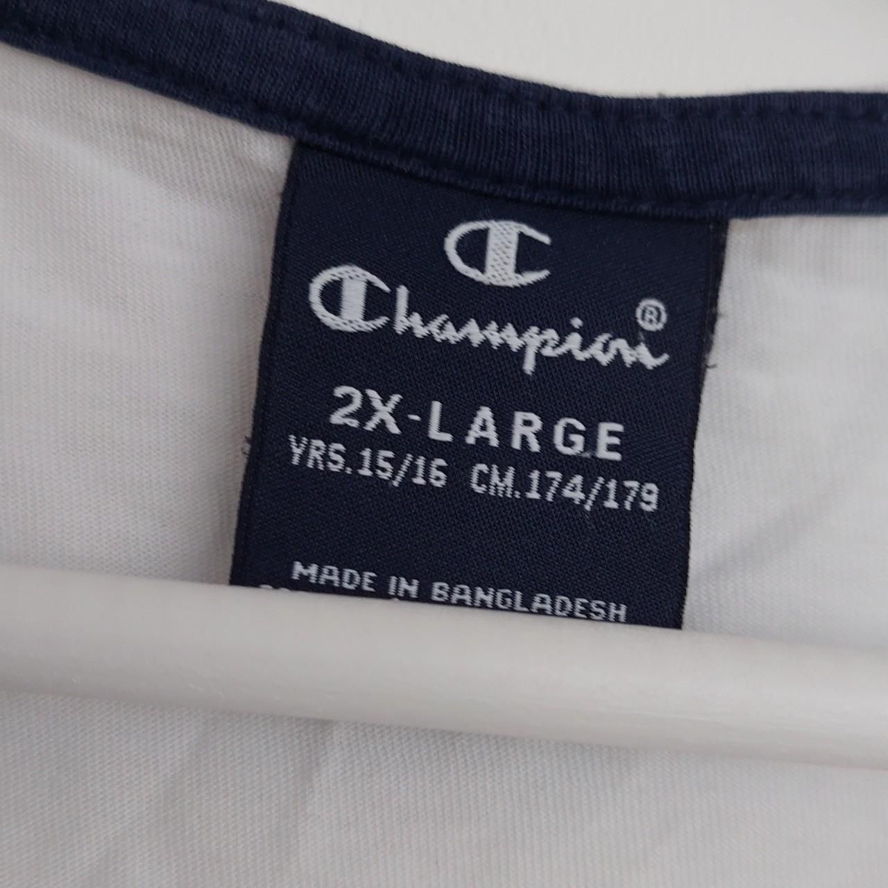 Champion Camicie, T-shirt & Polo: Champion T-Shirt – Usato da Neftenbach venduto da Joyvdberg 3