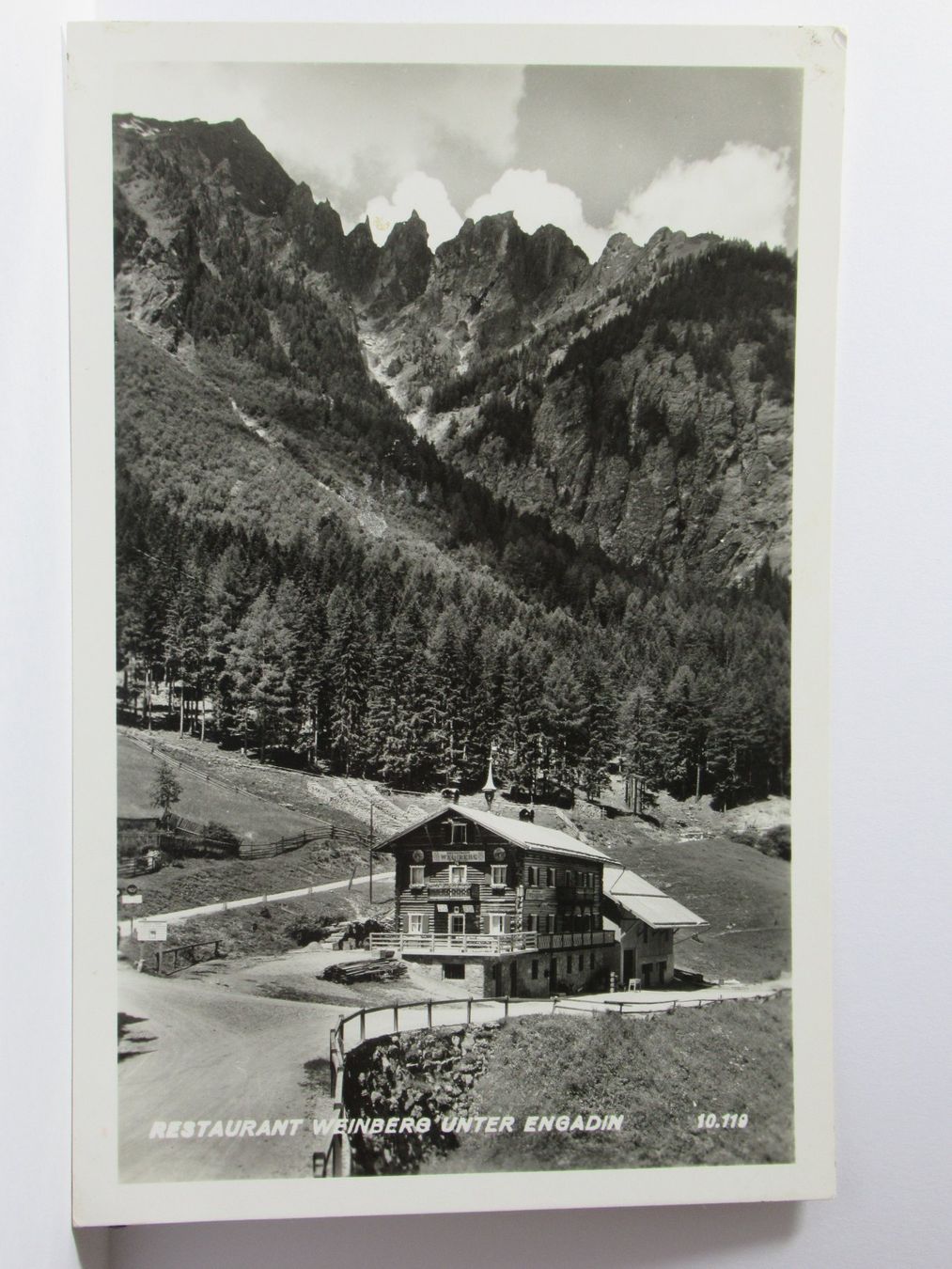 Cartoline postali: Restaurant Weinberg unter Engadin – Usato da Grenchen venduto da Bluemchen1900 1