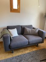 Graues Sofa